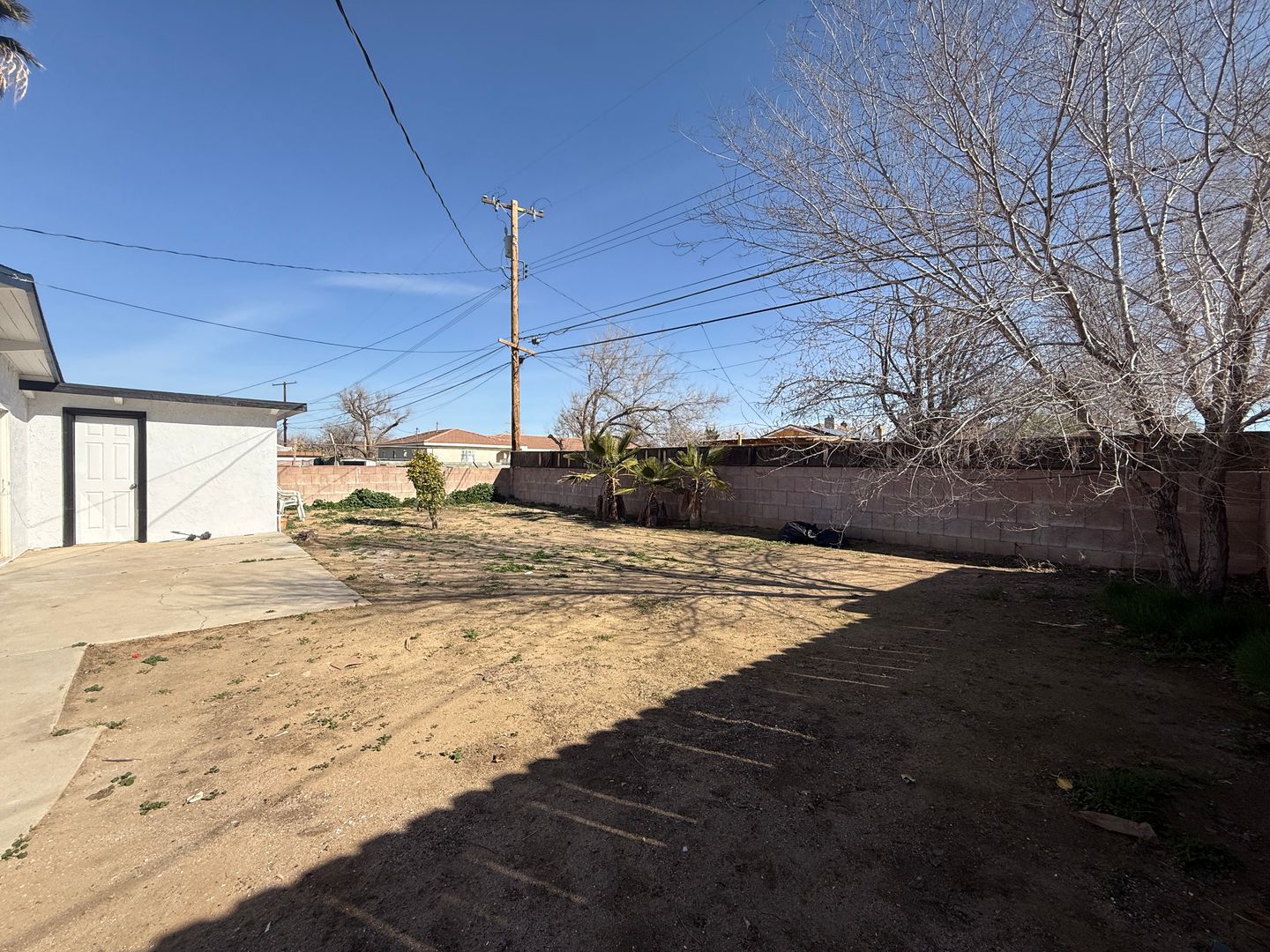 38628 Sumac Ave - Palmdale - California - 4 bed, 2 bath rental property