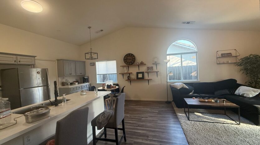 3935 E. Laurel Avenue - Visalia - California - 3 bed, 2 bath rental property