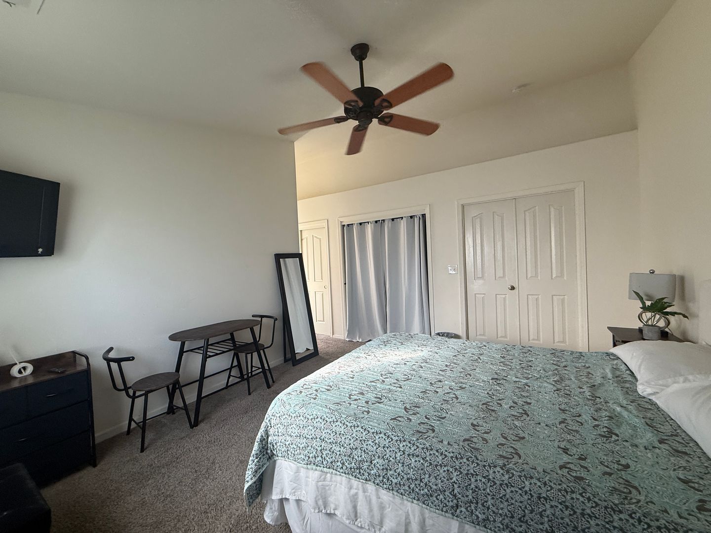 3935 E. Laurel Avenue - Visalia - California - 3 bed, 2 bath rental property