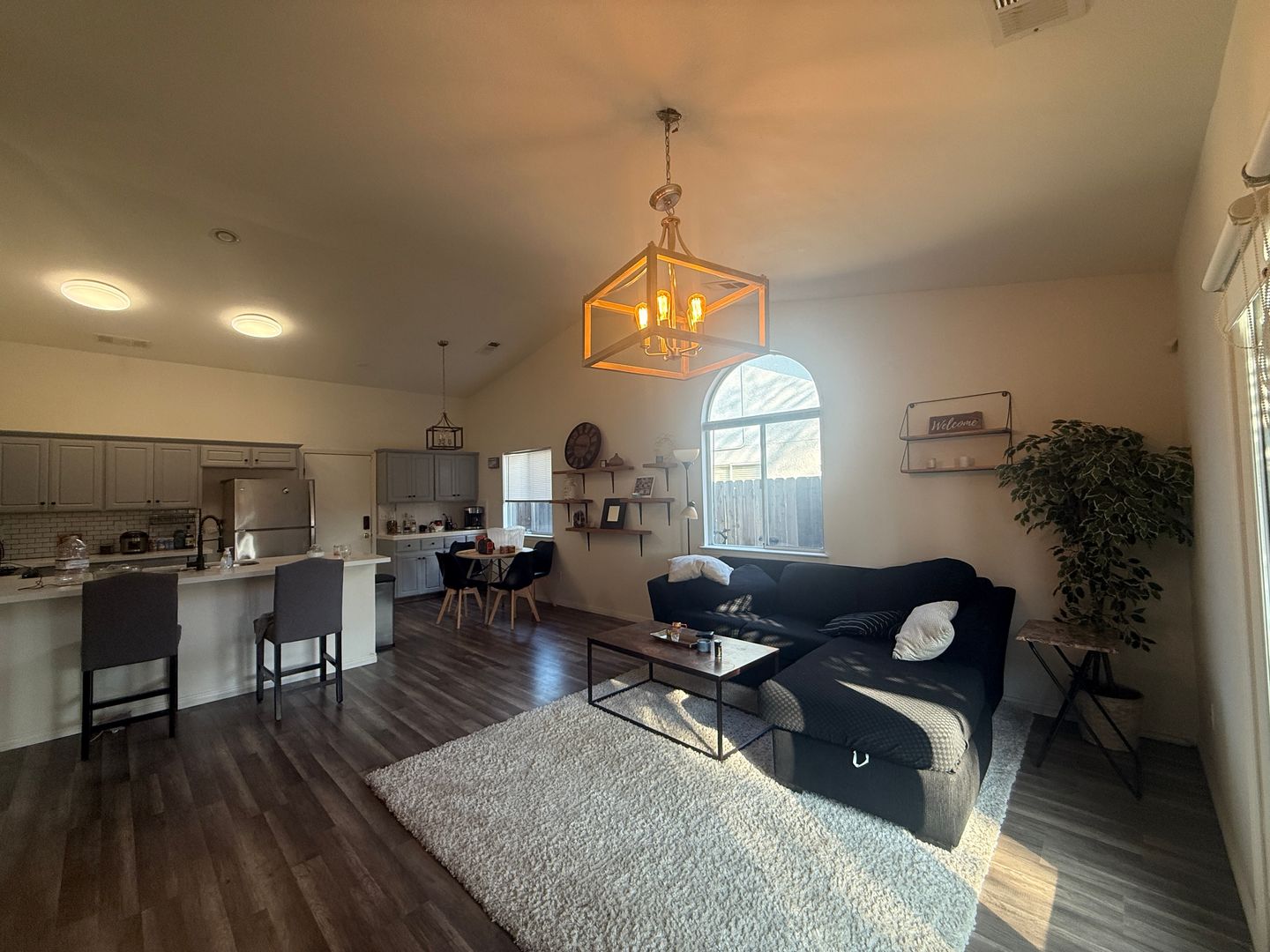 3935 E. Laurel Avenue - Visalia - California - 3 bed, 2 bath rental property