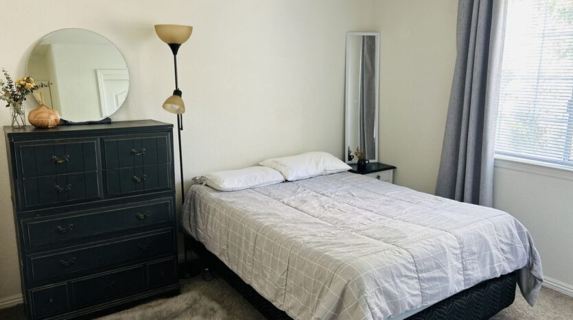 3935 E. Laurel Avenue - Visalia - California - 3 bed, 2 bath rental property