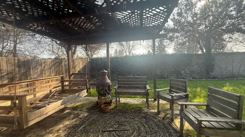 3935 E. Laurel Avenue - Visalia - California - 3 bed, 2 bath rental property