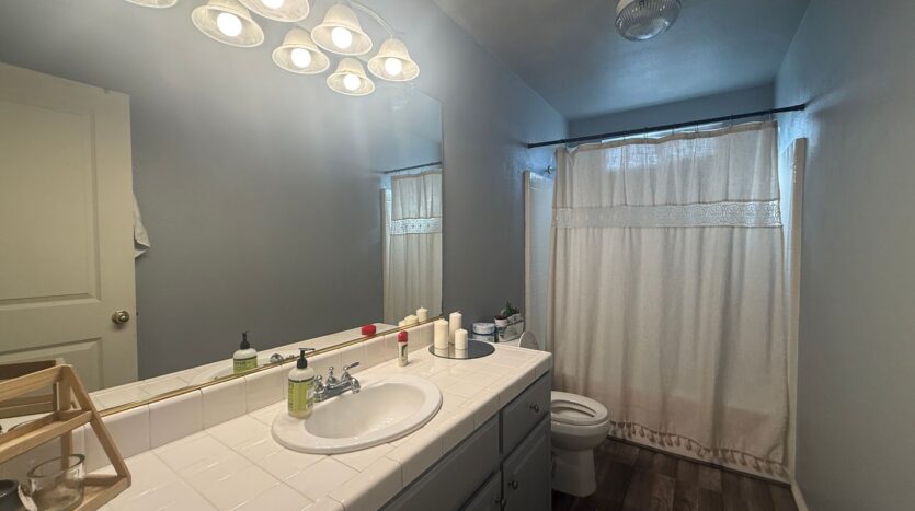 3935 E. Laurel Avenue - Visalia - California - 3 bed, 2 bath rental property