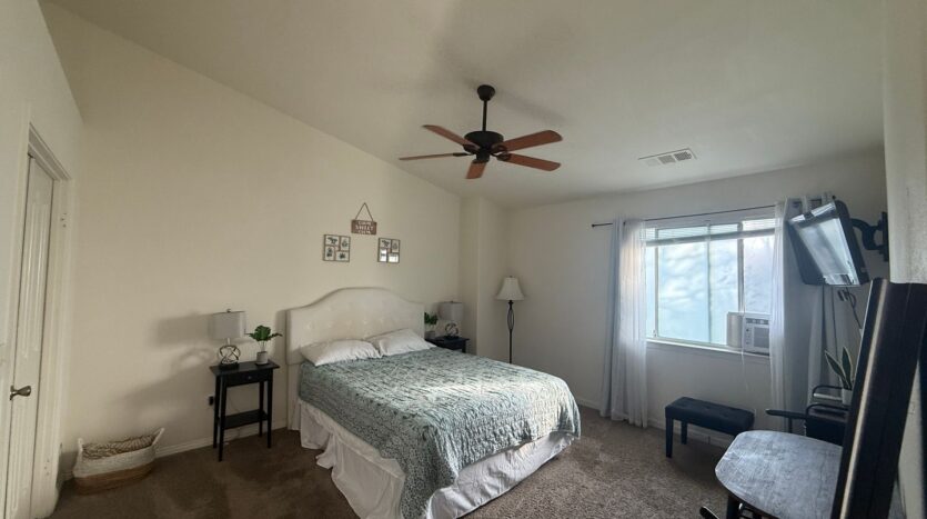 3935 E. Laurel Avenue - Visalia - California - 3 bed, 2 bath rental property