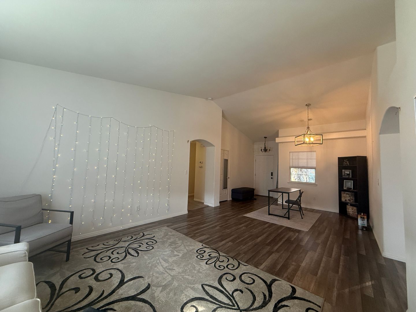 3935 E. Laurel Avenue - Visalia - California - 3 bed, 2 bath rental property