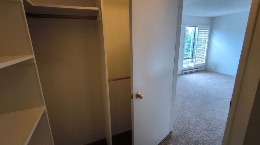 4 Commodore Drive #429 - Emeryville - California - 1 bed, 1 bath rental property