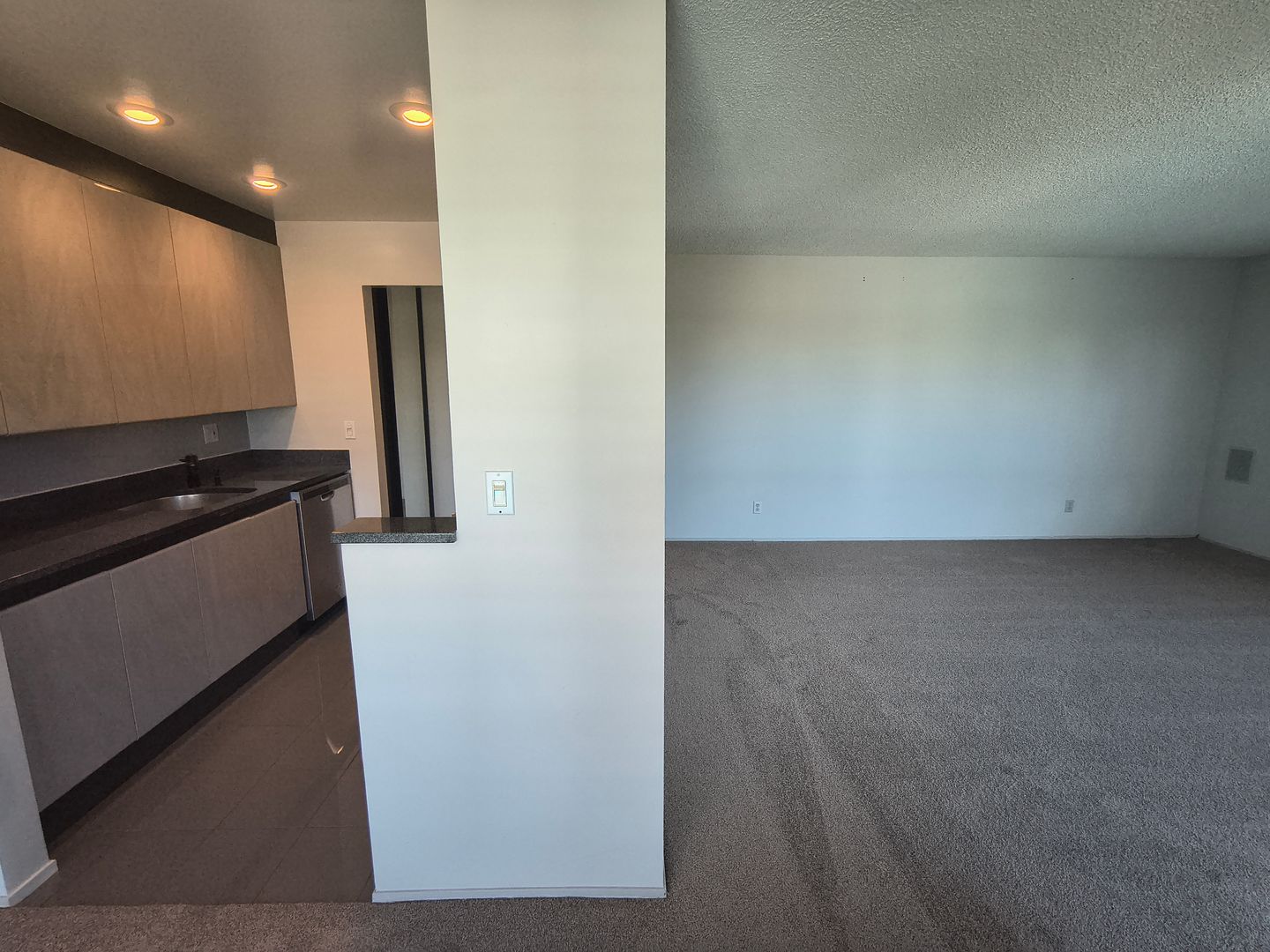 4 Commodore Drive #429 - Emeryville - California - 1 bed, 1 bath rental property