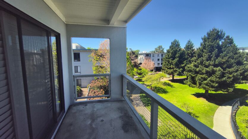 4 Commodore Drive #429 - Emeryville - California - 1 bed, 1 bath rental property