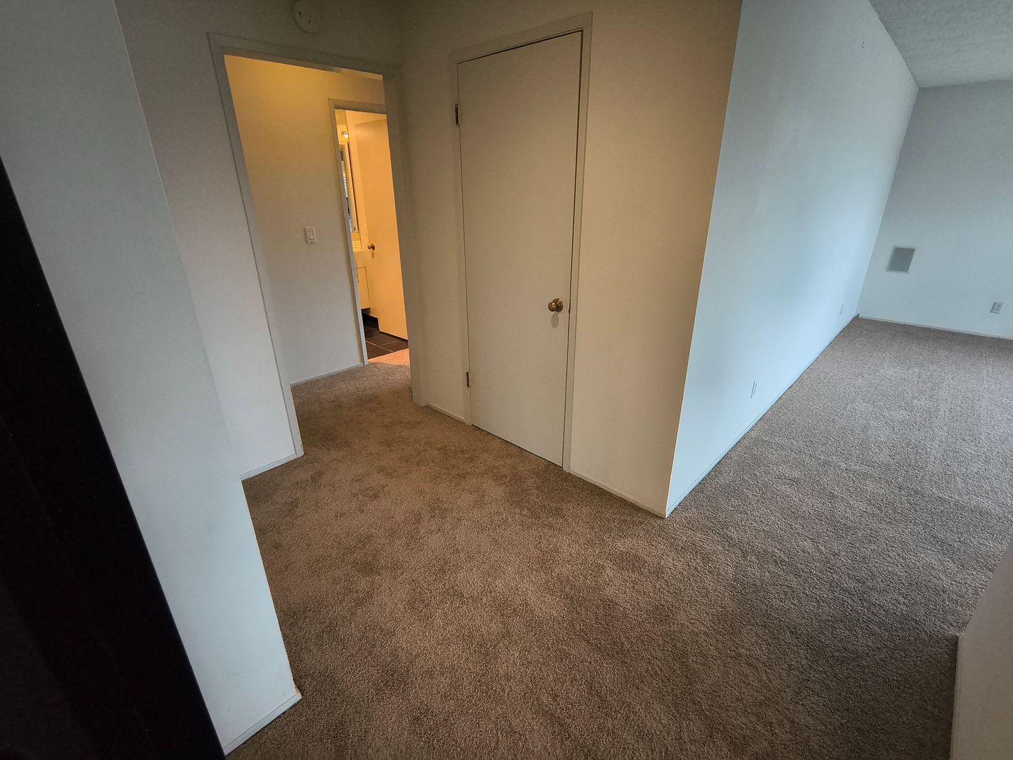 4 Commodore Drive #429 - Emeryville - California - 1 bed, 1 bath rental property