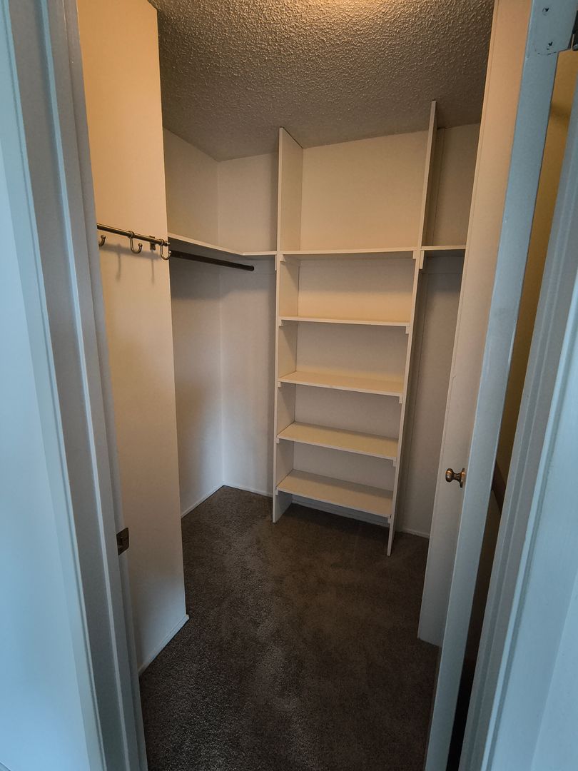 4 Commodore Drive #429 - Emeryville - California - 1 bed, 1 bath rental property