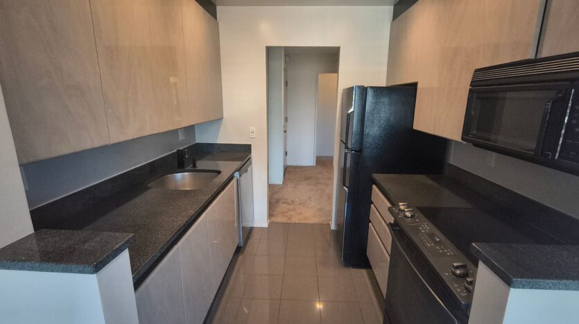 4 Commodore Drive #429 - Emeryville - California - 1 bed, 1 bath rental property