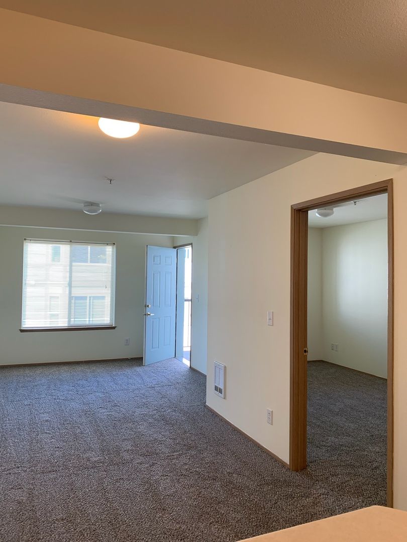 4018 Northwest Avenue - Bellingham - Washington - 2 bed, 1 bath rental property