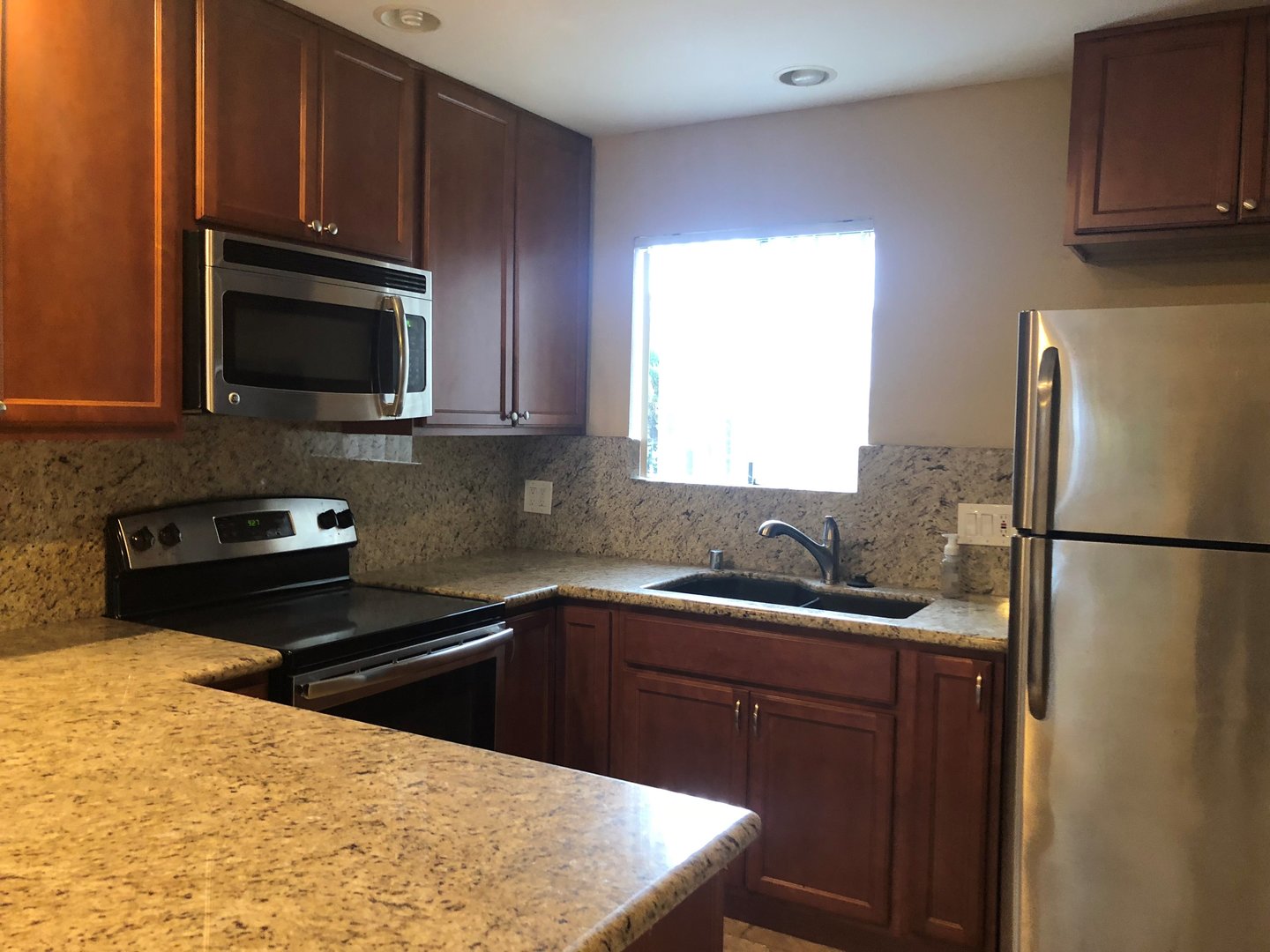 421 South Mollison Avenue - El Cajon - California - 2 bed, 1 bath rental property