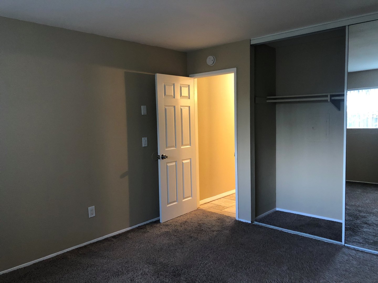 421 South Mollison Avenue - El Cajon - California - 2 bed, 1 bath rental property