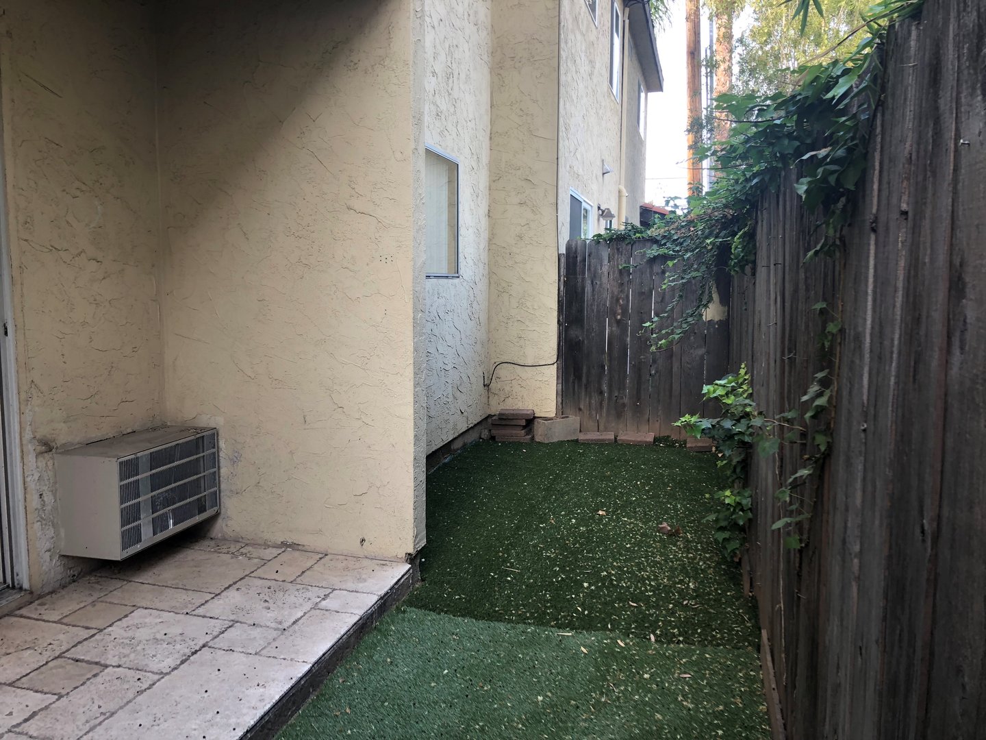 421 South Mollison Avenue - El Cajon - California - 2 bed, 1 bath rental property