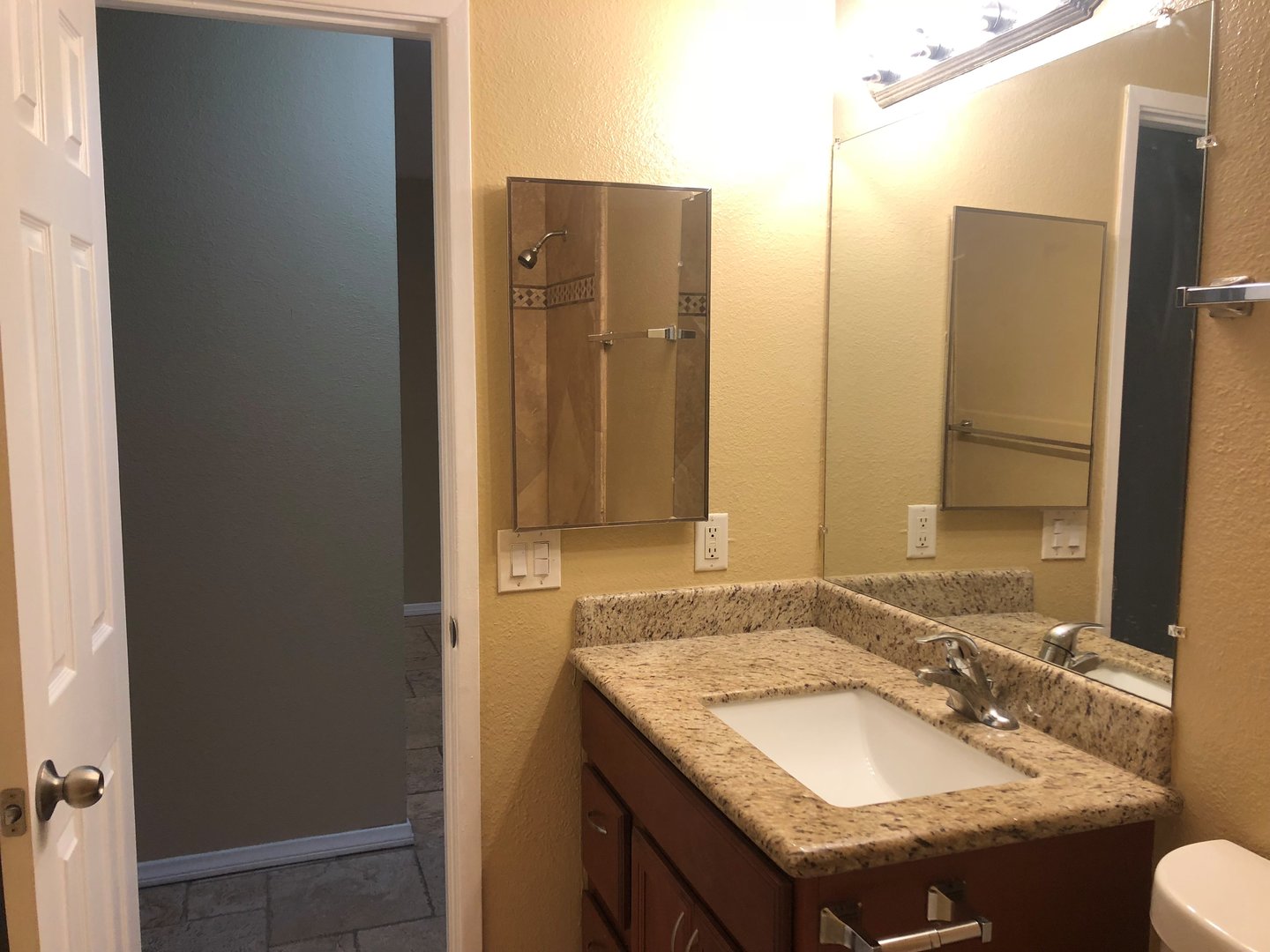 421 South Mollison Avenue - El Cajon - California - 2 bed, 1 bath rental property