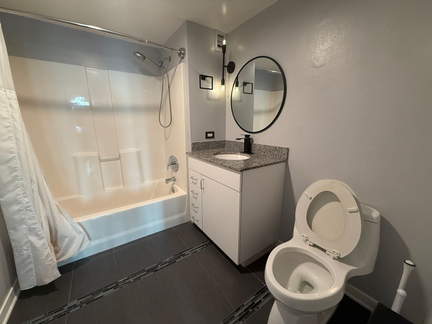 425 W Beech St #1207 - San Diego - California - 1 bed, 1 bath rental property