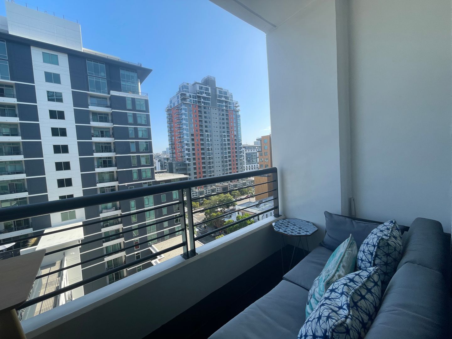 425 W Beech St #1207 - San Diego - California - 1 bed, 1 bath rental property