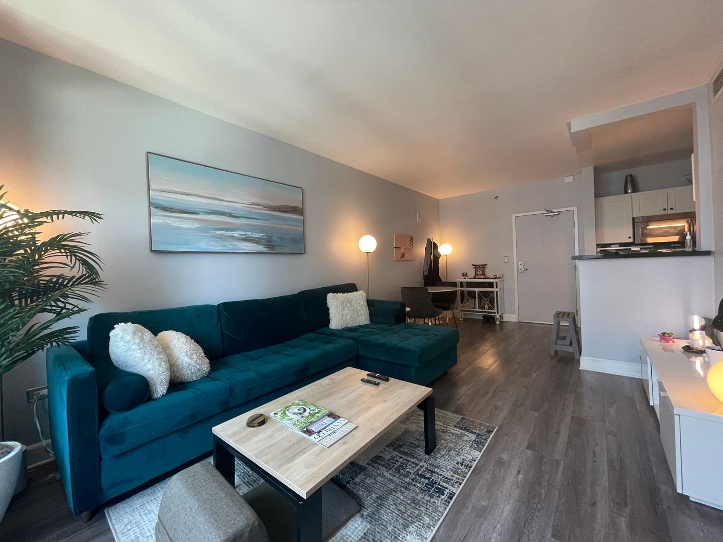 425 W Beech St #1207 - San Diego - California - 1 bed, 1 bath rental property