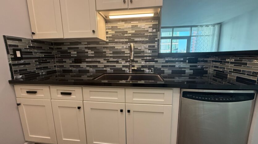 425 W Beech St #1207 - San Diego - California - 1 bed, 1 bath rental property