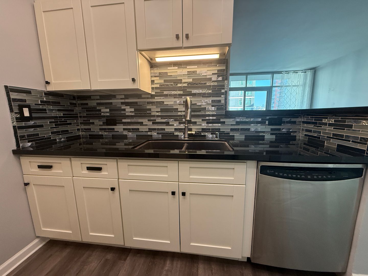 425 W Beech St #1207 - San Diego - California - 1 bed, 1 bath rental property