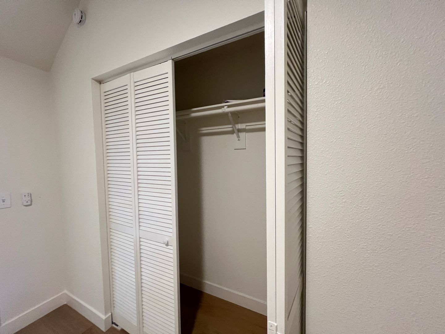 460 Elm Drive Unit 204 - Las Vegas - Nevada - 1 bed, 1 bath rental property