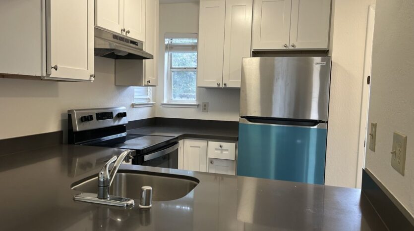 463 Coffield Ave - Napa - California - 2 bed, 1 bath rental property