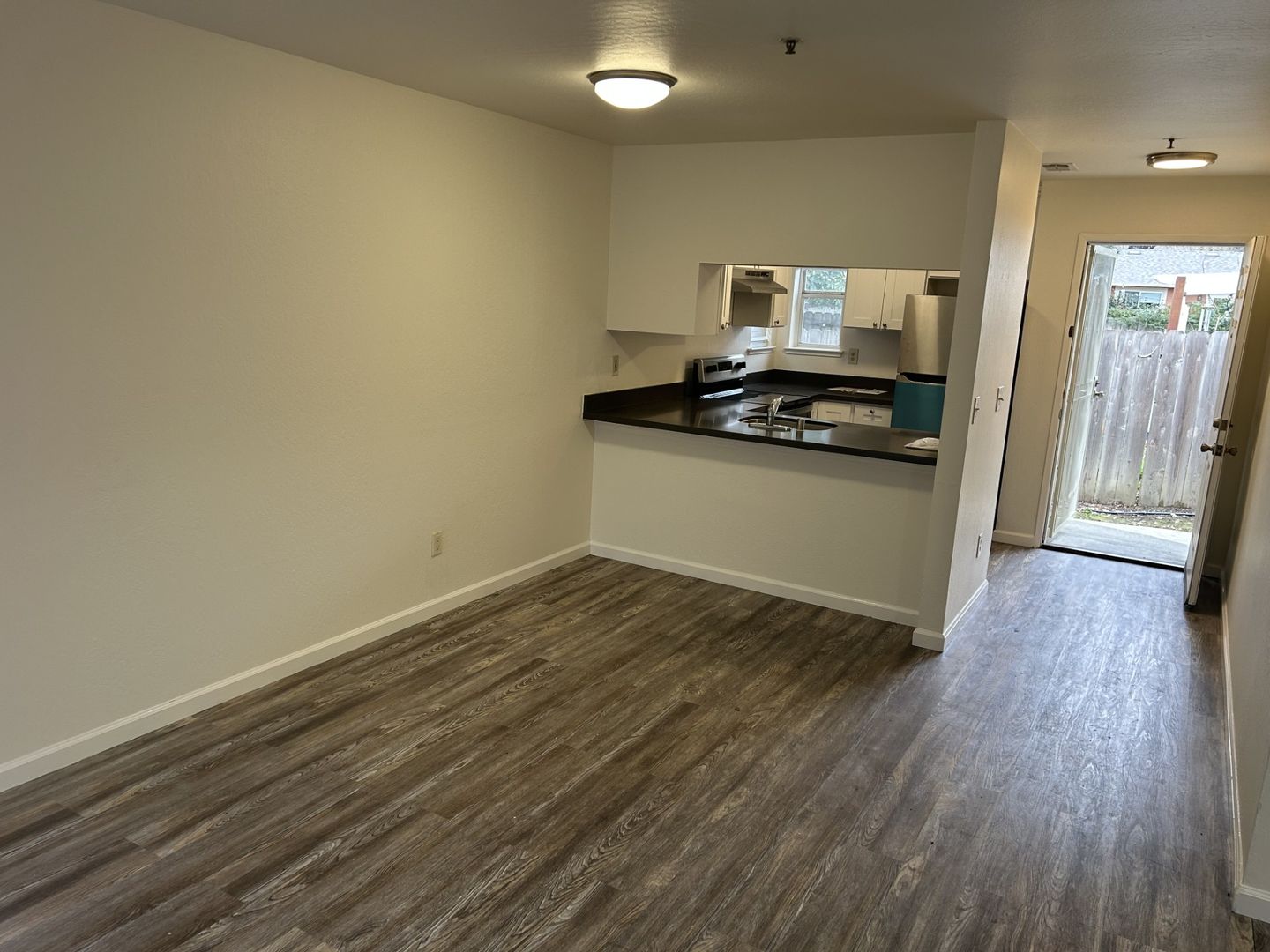 463 Coffield Ave - Napa - California - 2 bed, 1 bath rental property