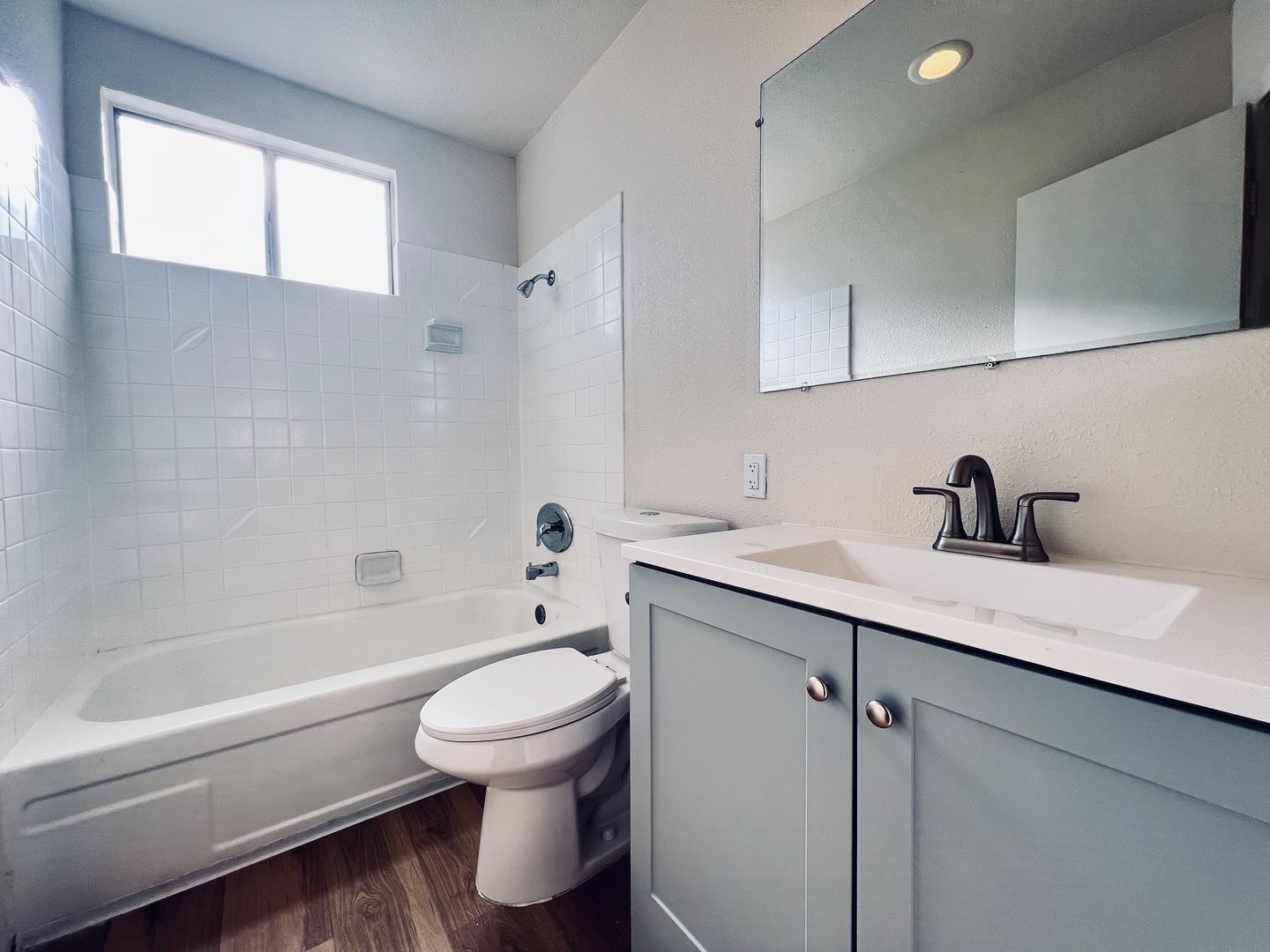 4665 Cherokee Avenue #10 - San Diego - California - 1 bed, 1 bath rental property