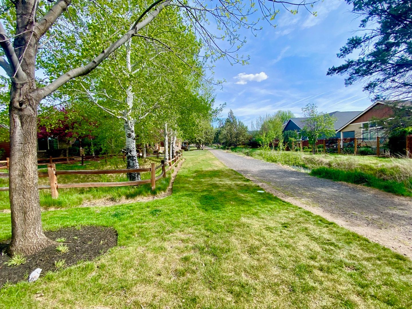 467 NW 27th St - Redmond - Oregon - 3 bed, 2.5 bath rental property