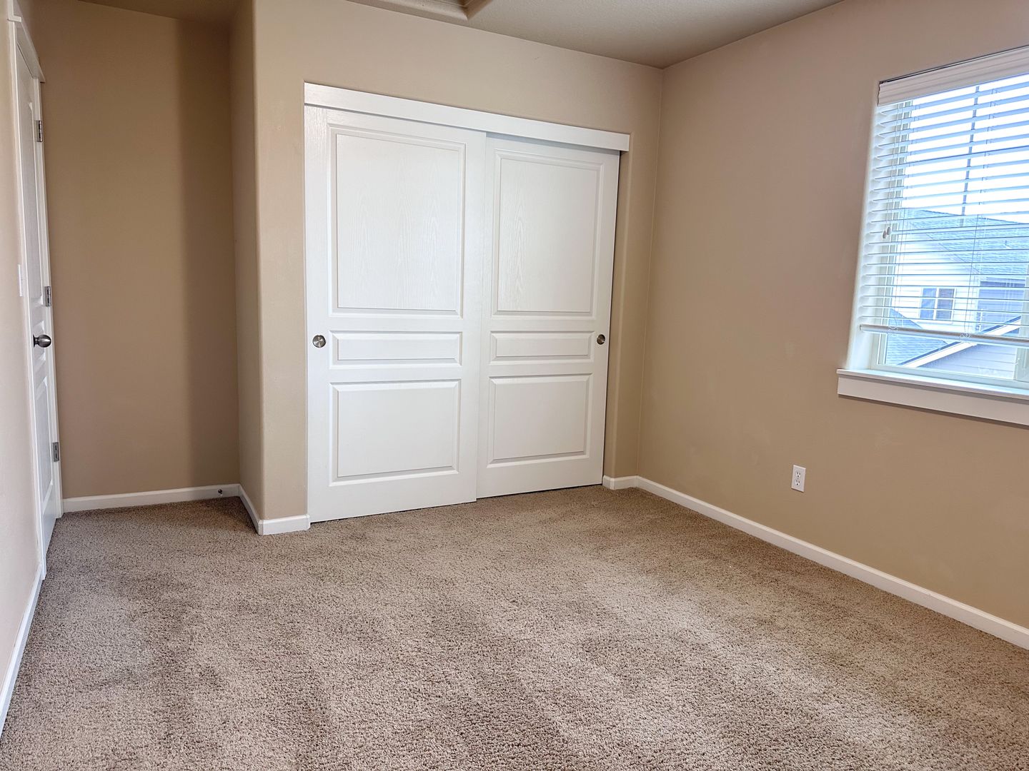 467 NW 27th St - Redmond - Oregon - 3 bed, 2.5 bath rental property