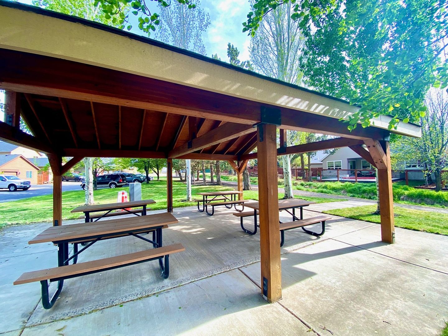 467 NW 27th St - Redmond - Oregon - 3 bed, 2.5 bath rental property