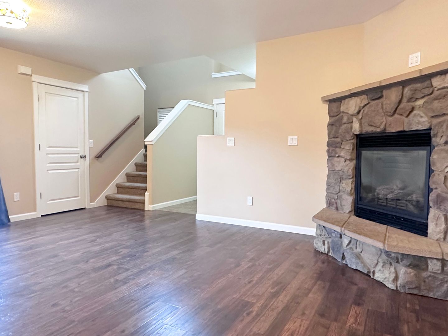 467 NW 27th St - Redmond - Oregon - 3 bed, 2.5 bath rental property