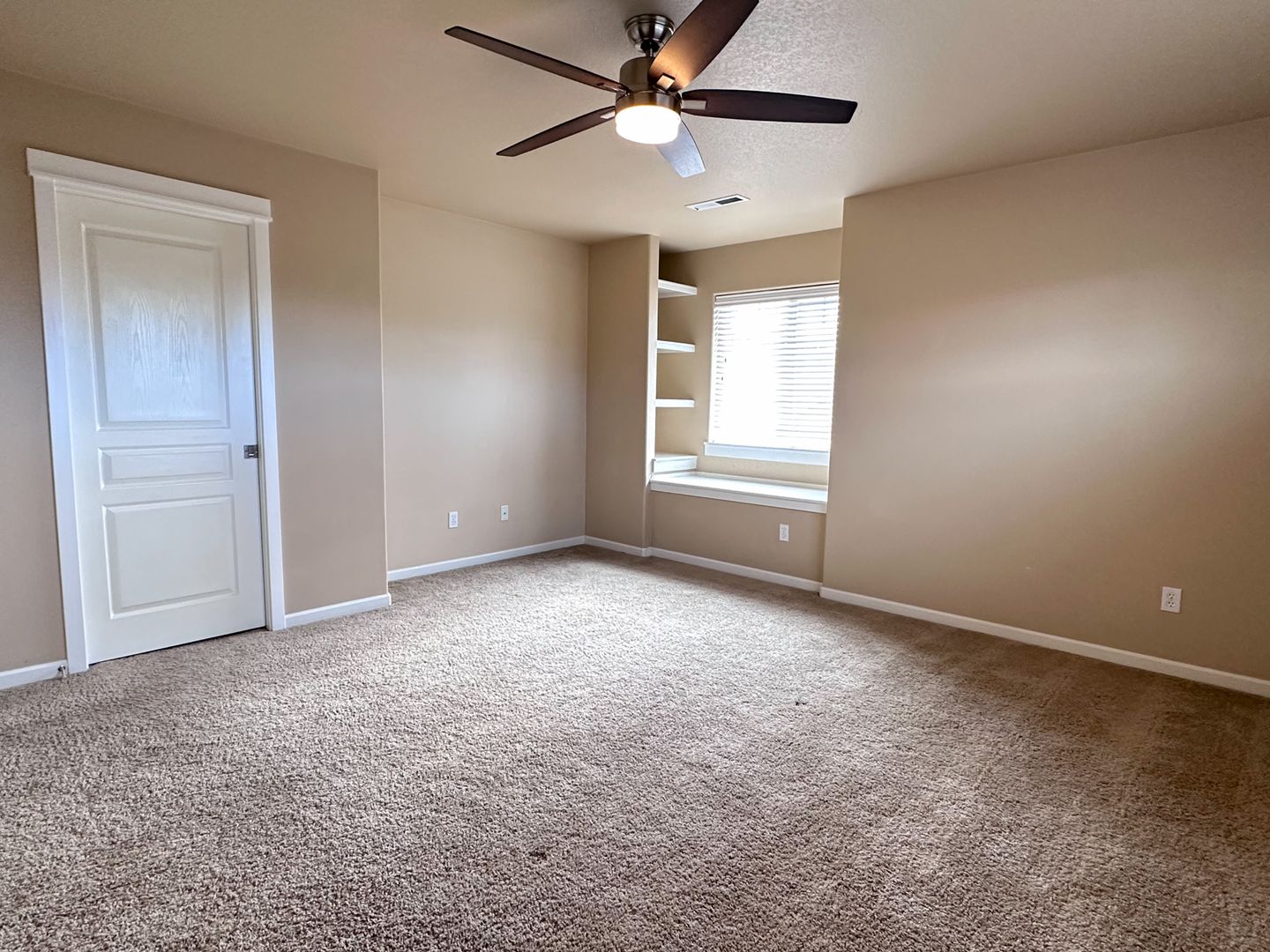 467 NW 27th St - Redmond - Oregon - 3 bed, 2.5 bath rental property