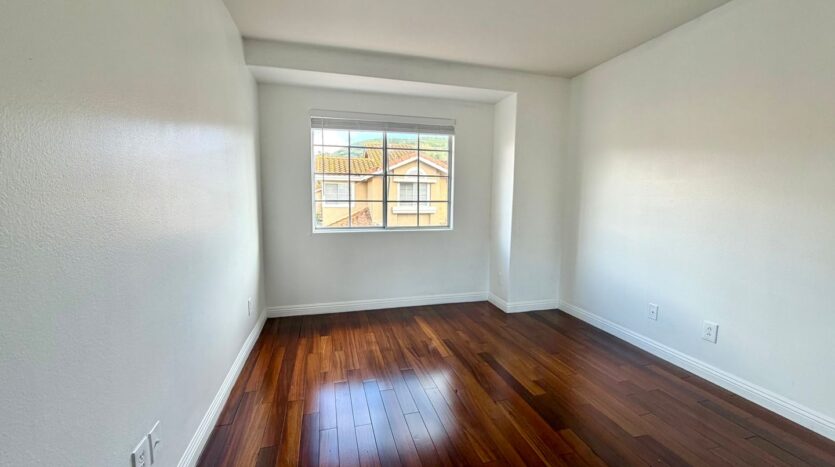 4905 Santo Dr - Oak Park - California - 3 bed, 2.5 bath rental property