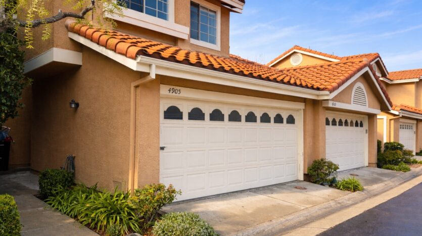 4905 Santo Dr - Oak Park - California - 3 bed, 2.5 bath rental property