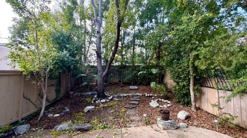 4905 Santo Dr - Oak Park - California - 3 bed, 2.5 bath rental property