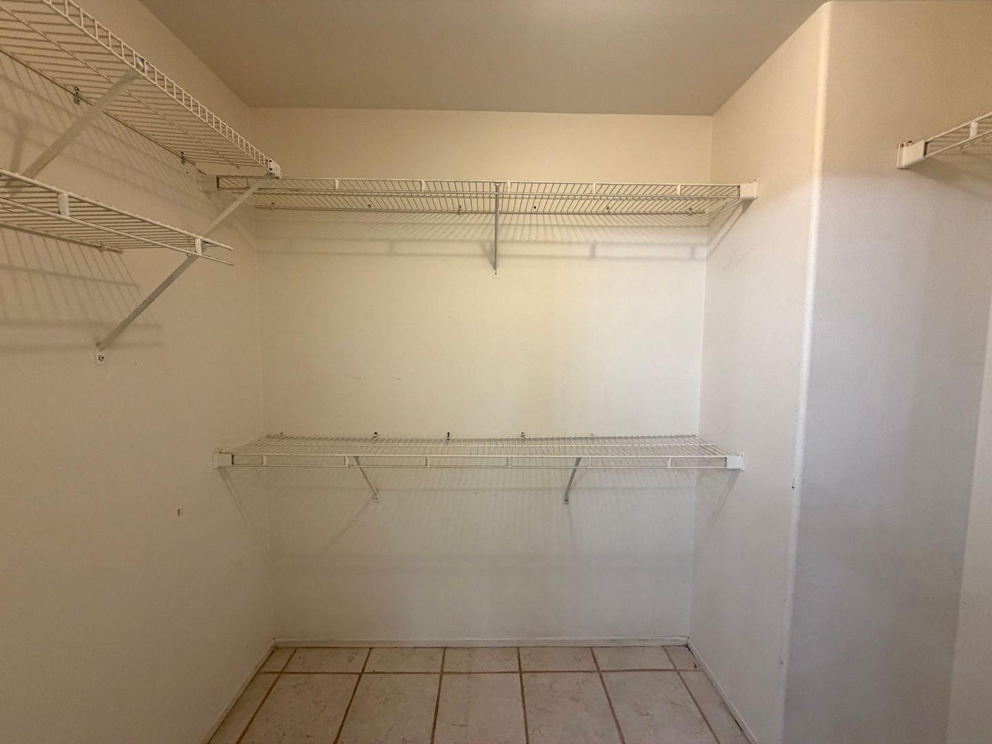 4905 Santo Dr - Oak Park - California - 3 bed, 2.5 bath rental property