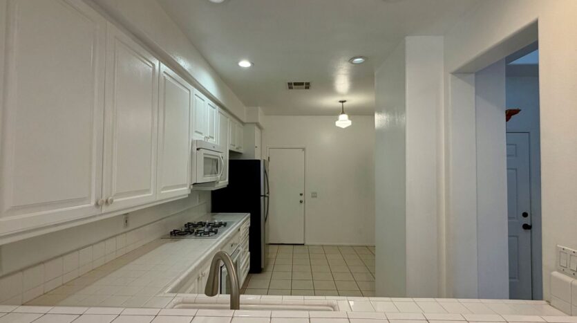 4905 Santo Dr - Oak Park - California - 3 bed, 2.5 bath rental property