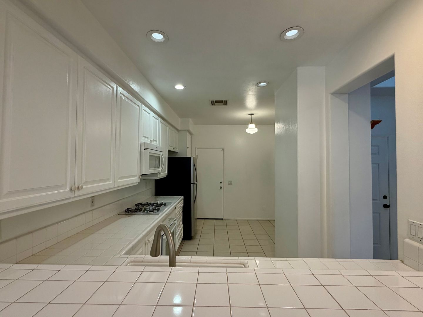 4905 Santo Dr - Oak Park - California - 3 bed, 2.5 bath rental property