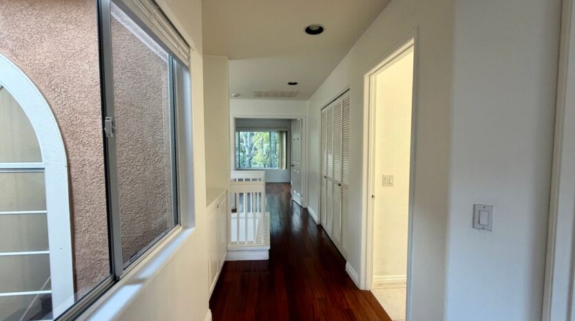 4905 Santo Dr - Oak Park - California - 3 bed, 2.5 bath rental property