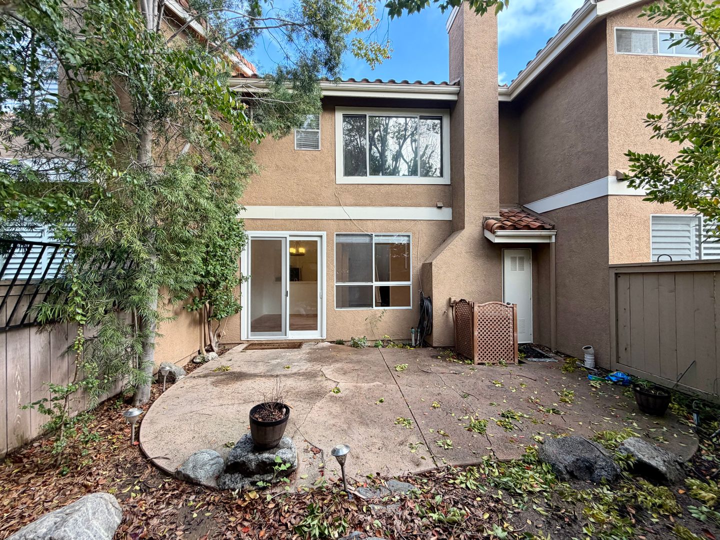 4905 Santo Dr - Oak Park - California - 3 bed, 2.5 bath rental property