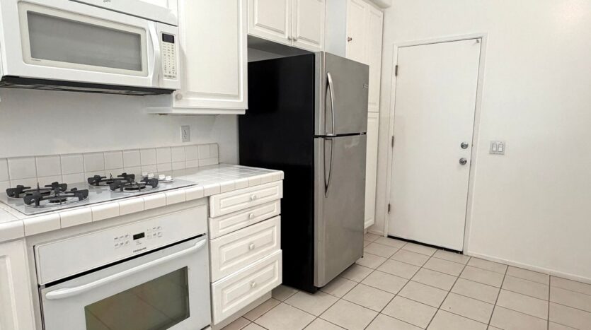 4905 Santo Dr - Oak Park - California - 3 bed, 2.5 bath rental property