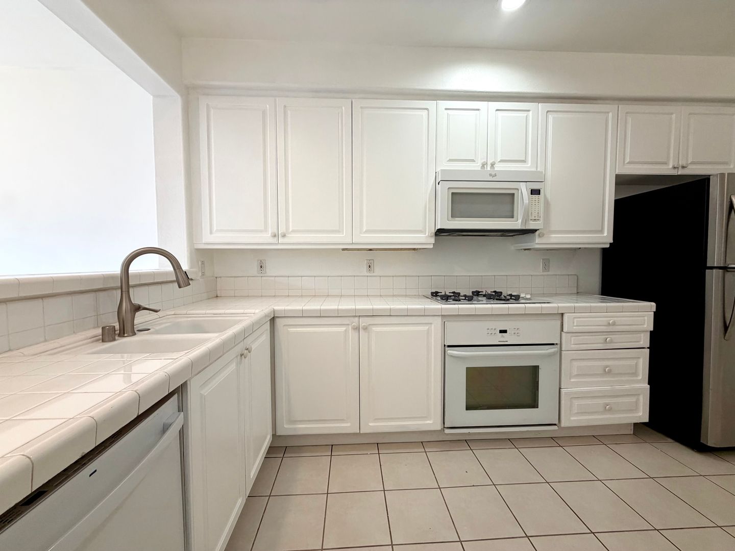 4905 Santo Dr - Oak Park - California - 3 bed, 2.5 bath rental property