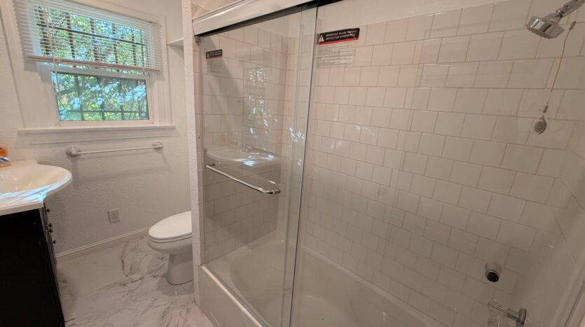 4914 10th Avenue - Los Angeles - California - 2 bed, 1 bath rental property