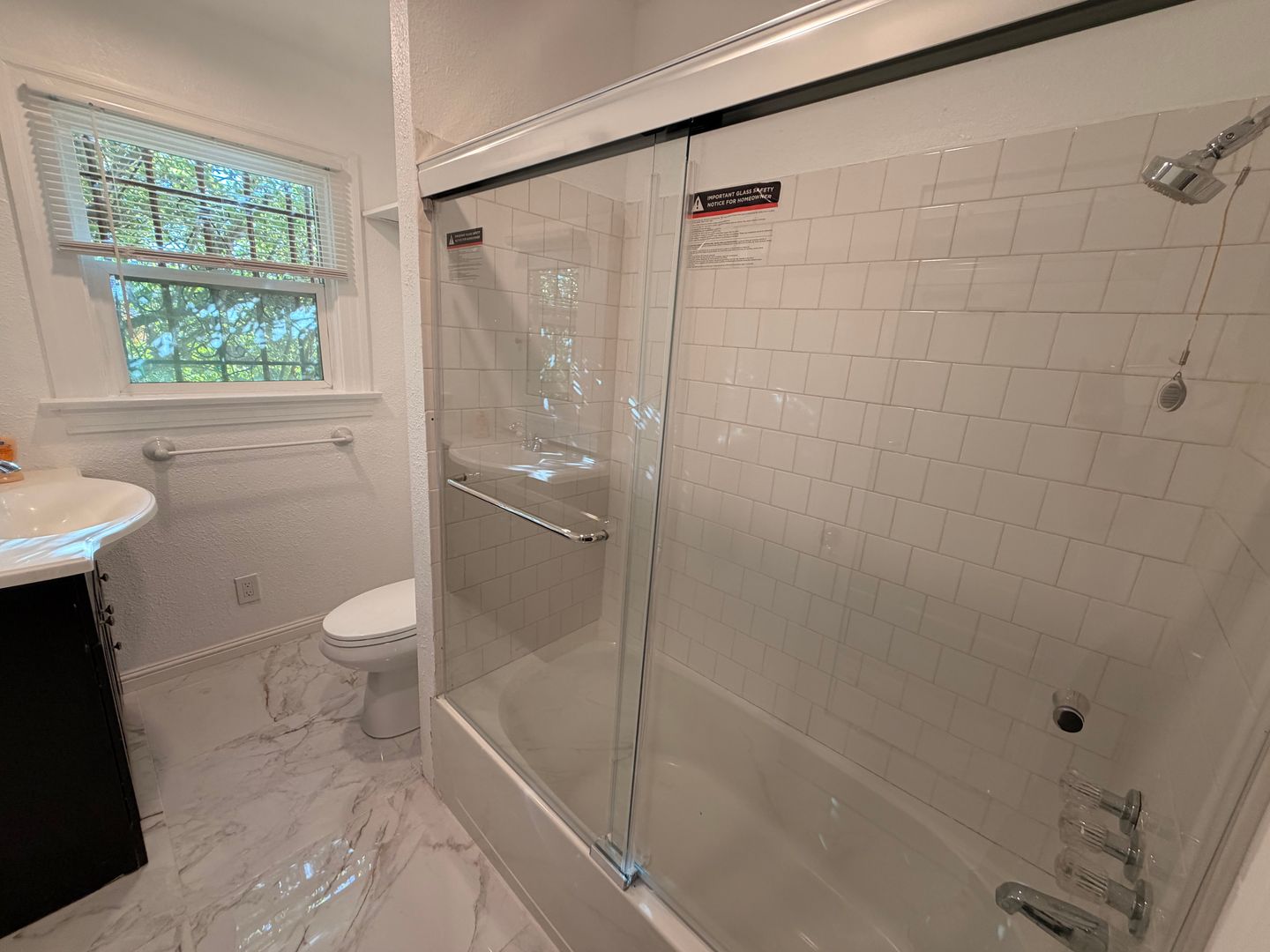 4914 10th Avenue - Los Angeles - California - 2 bed, 1 bath rental property