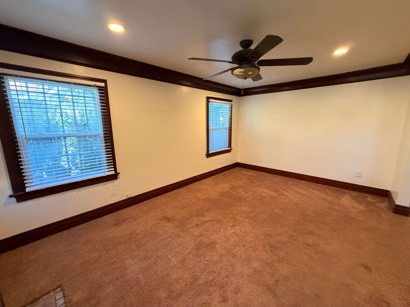 4914 10th Avenue - Los Angeles - California - 2 bed, 1 bath rental property