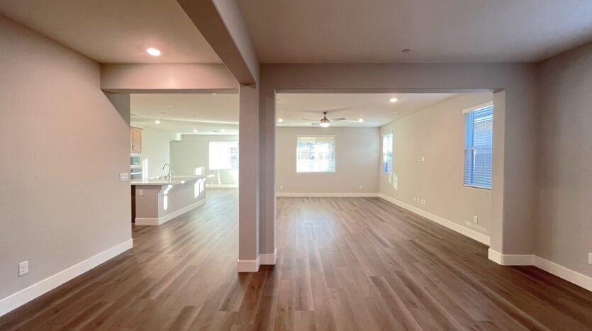 497 Chestnut Falcon ave - Henderson - Nevada - 4 bed, 3 bath rental property