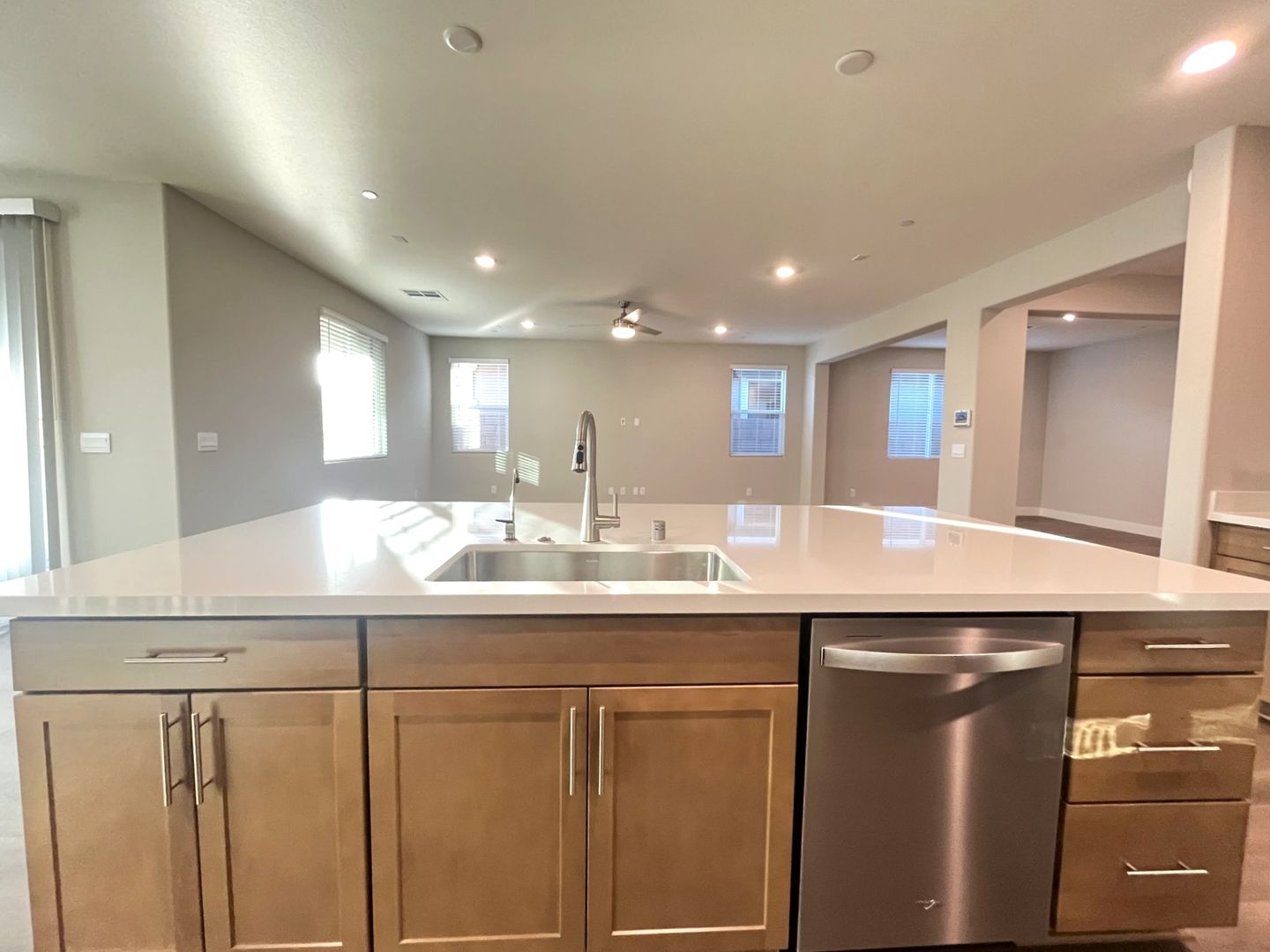 497 Chestnut Falcon ave - Henderson - Nevada - 4 bed, 3 bath rental property