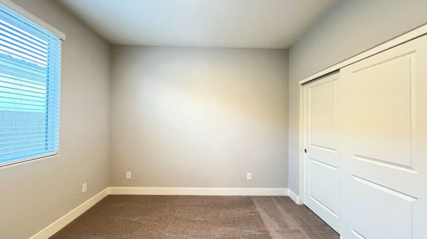 497 Chestnut Falcon ave - Henderson - Nevada - 4 bed, 3 bath rental property